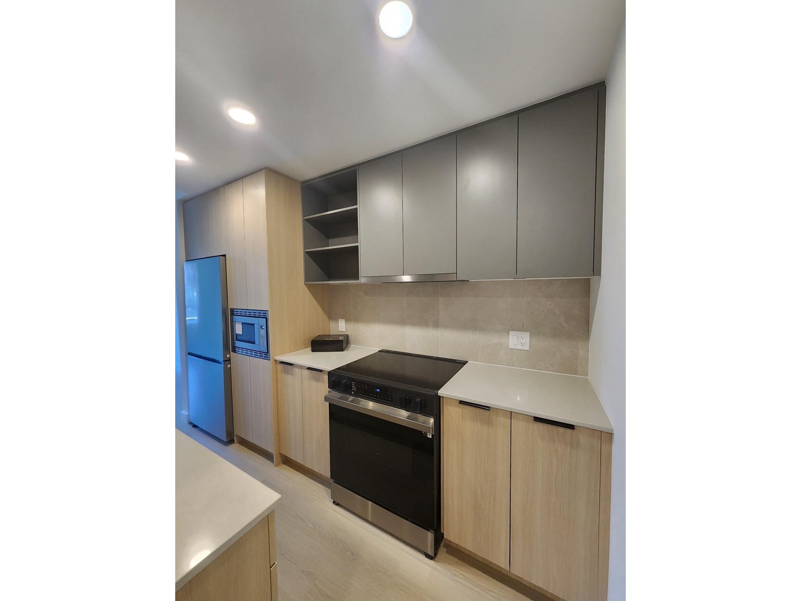 102 13439 94a Avenue, Surrey, British Columbia  V3V 0G9 - Photo 2 - R2962468