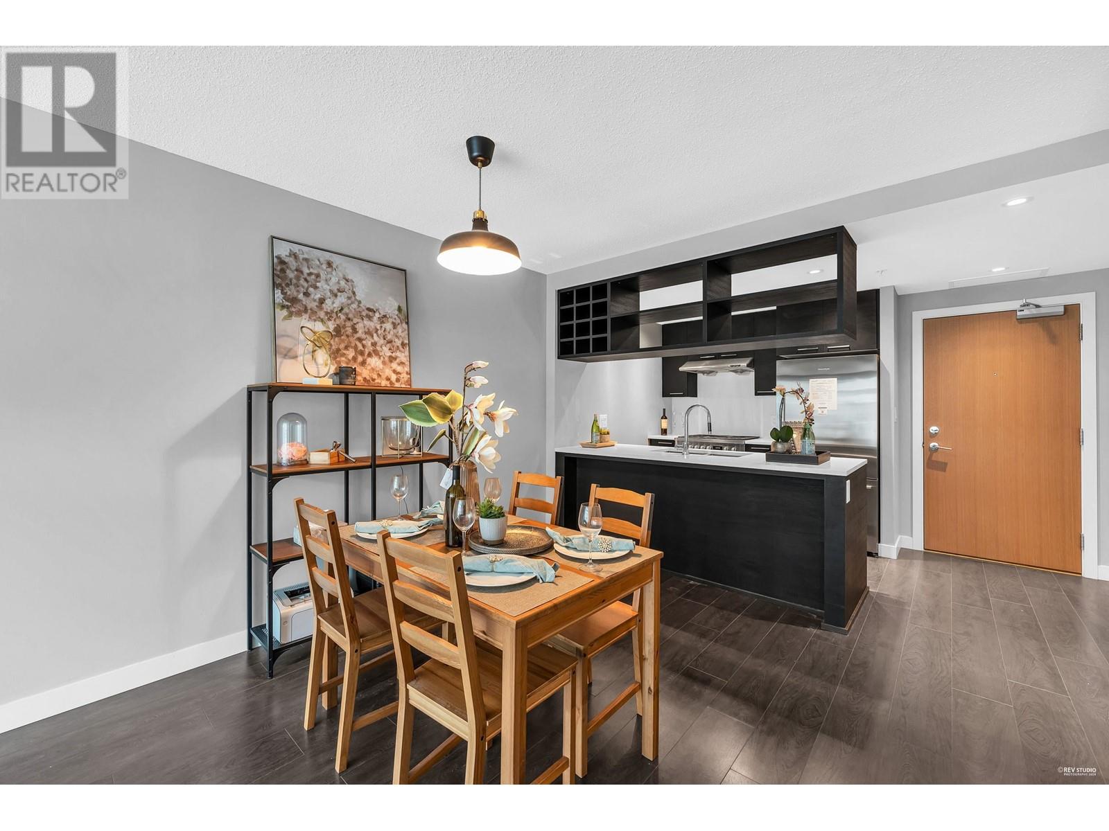 Listing Picture 12 of 21 : 758 6288 NO. 3 ROAD, Richmond / 烈治文 - 魯藝地產 Yvonne Lu Group - MLS Medallion Club Member