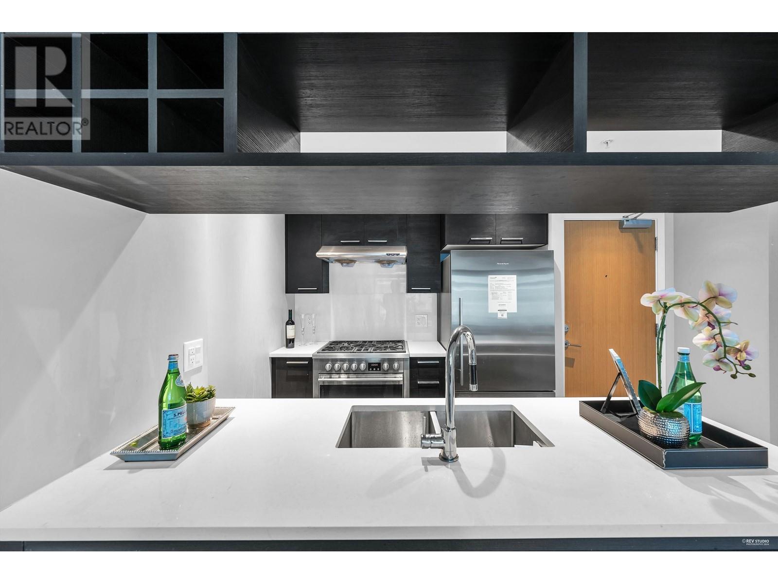 Listing Picture 14 of 21 : 758 6288 NO. 3 ROAD, Richmond / 烈治文 - 魯藝地產 Yvonne Lu Group - MLS Medallion Club Member