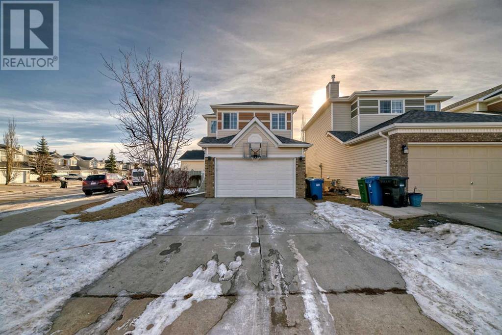 1 Royal Elm Way Nw, Calgary, Alberta  T3G 5M2 - Photo 3 - A2173858