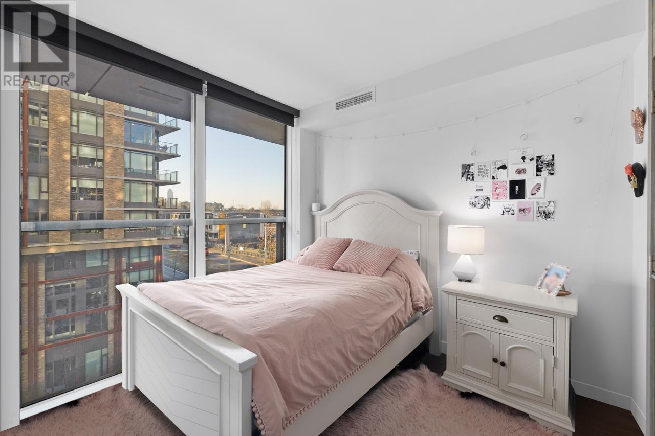 Listing Picture 10 of 24 : 402 1768 COOK STREET, Vancouver / 溫哥華 - 魯藝地產 Yvonne Lu Group - MLS Medallion Club Member