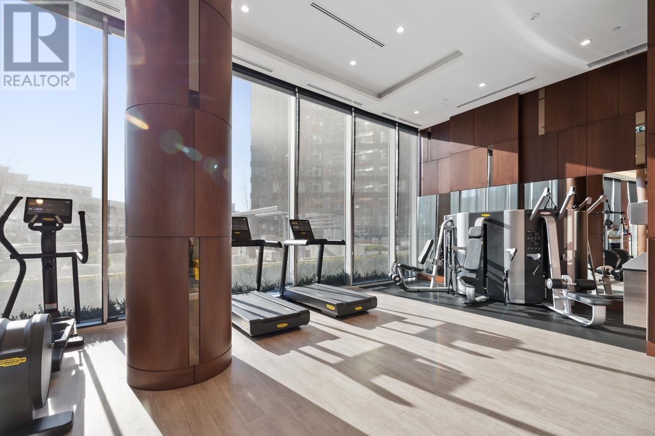 Listing Picture 19 of 24 : 402 1768 COOK STREET, Vancouver / 溫哥華 - 魯藝地產 Yvonne Lu Group - MLS Medallion Club Member