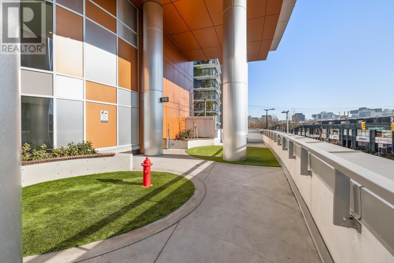 Listing Picture 23 of 24 : 402 1768 COOK STREET, Vancouver / 溫哥華 - 魯藝地產 Yvonne Lu Group - MLS Medallion Club Member