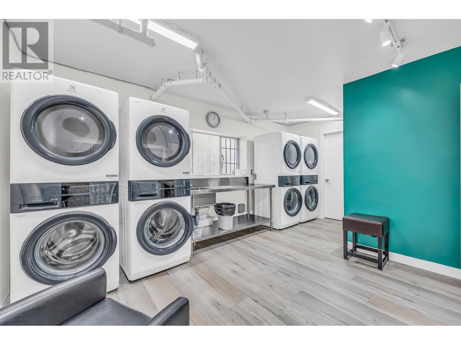 Listing Picture 18 of 21 : 205 1050 CHILCO STREET, Vancouver / 溫哥華 - 魯藝地產 Yvonne Lu Group - MLS Medallion Club Member