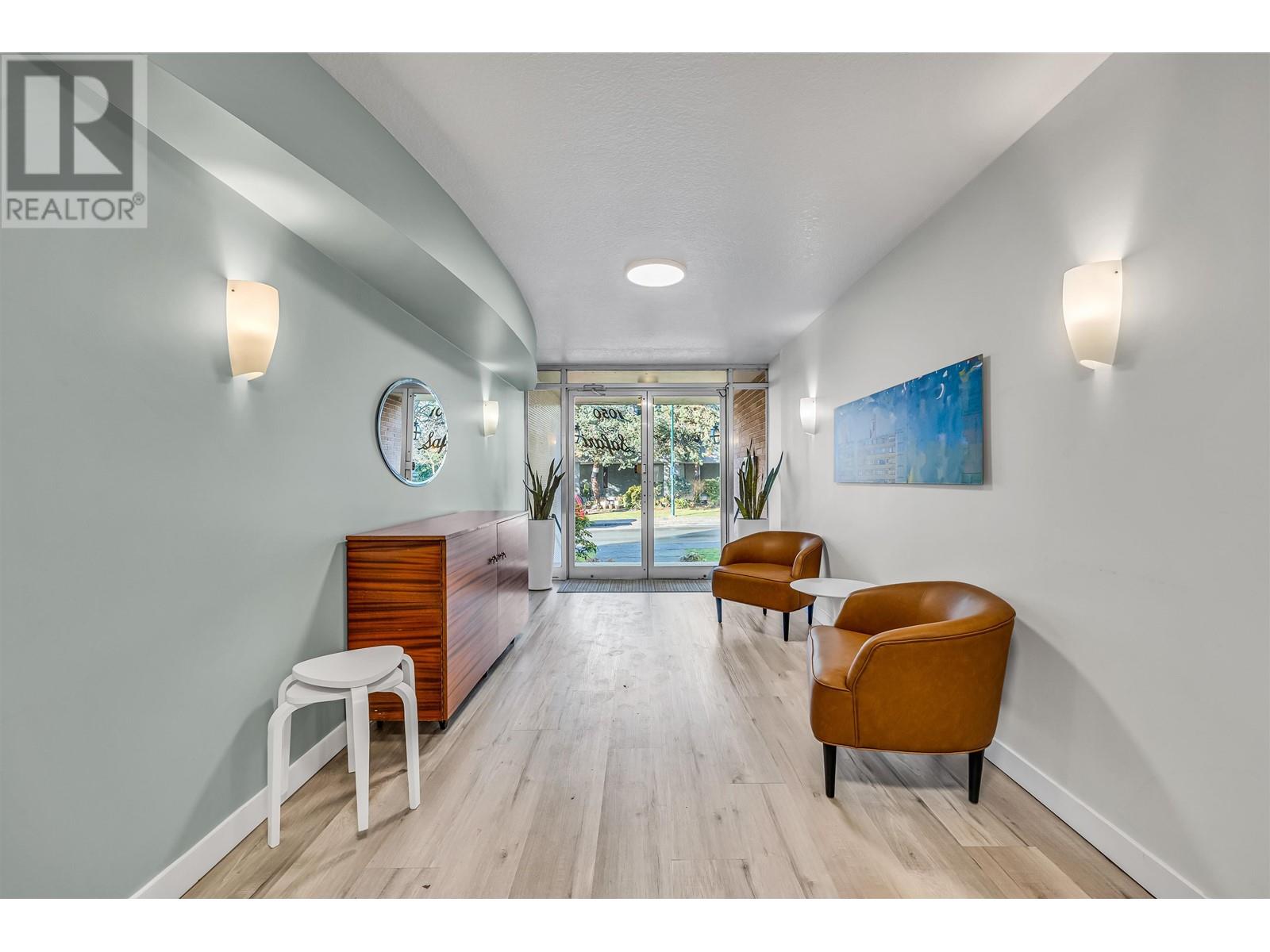 Listing Picture 19 of 21 : 205 1050 CHILCO STREET, Vancouver / 溫哥華 - 魯藝地產 Yvonne Lu Group - MLS Medallion Club Member