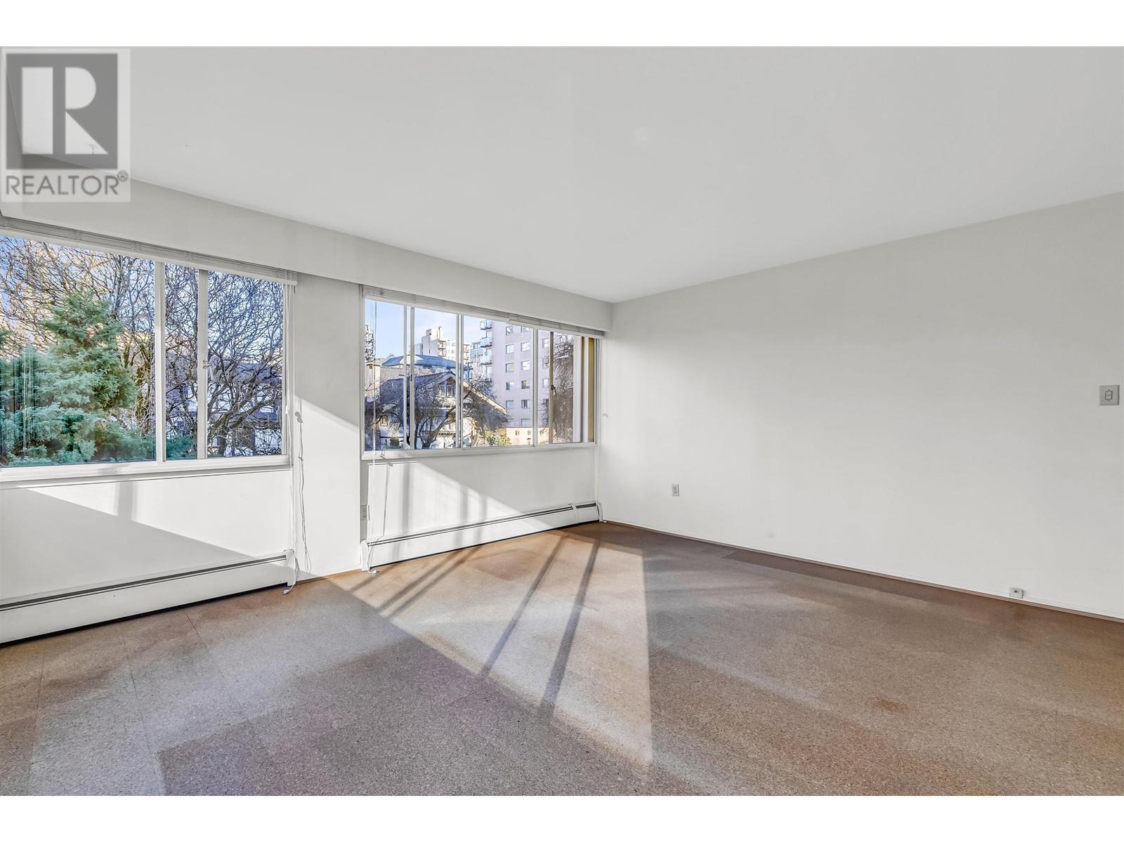 Listing Picture 8 of 21 : 205 1050 CHILCO STREET, Vancouver / 溫哥華 - 魯藝地產 Yvonne Lu Group - MLS Medallion Club Member