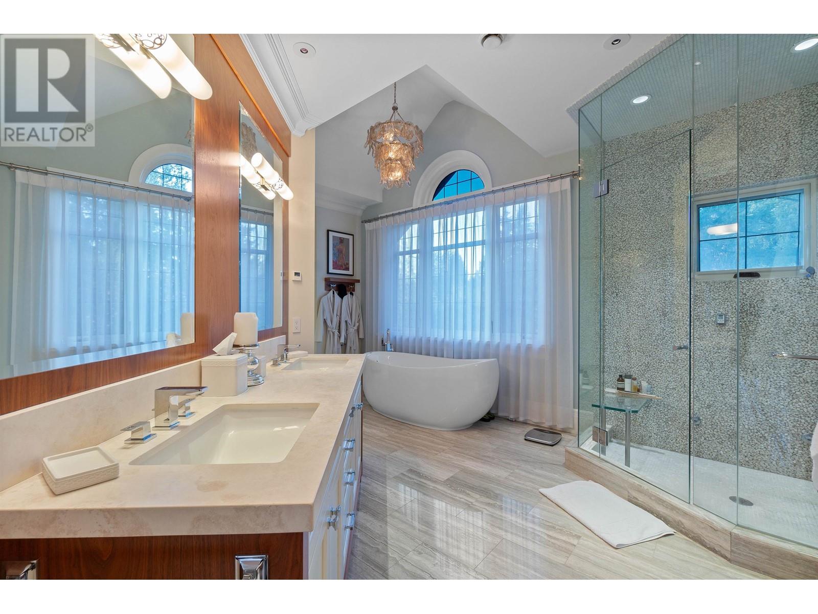 8112 Government Road, Burnaby, British Columbia  V5A 2E2 - Photo 25 - R2963133