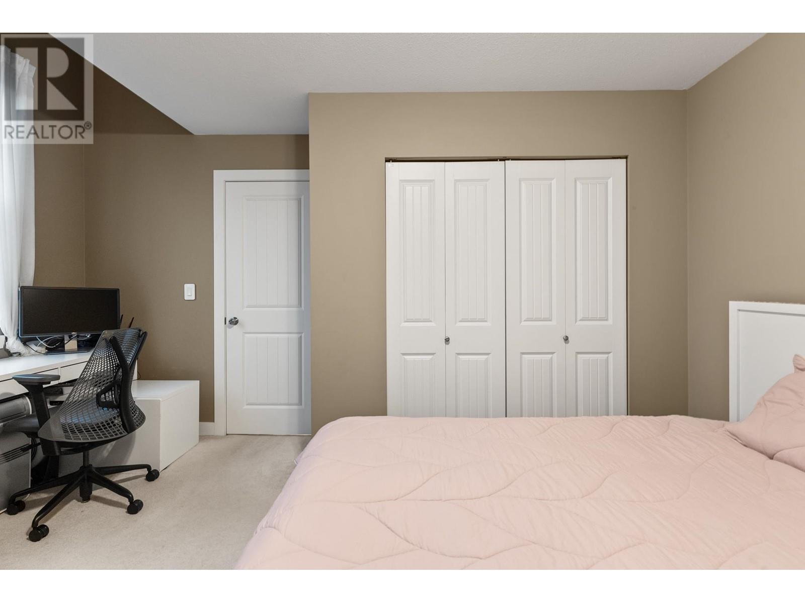 Listing Picture 22 of 40 : 1 12251 NO. 2 ROAD, Richmond / 烈治文 - 魯藝地產 Yvonne Lu Group - MLS Medallion Club Member
