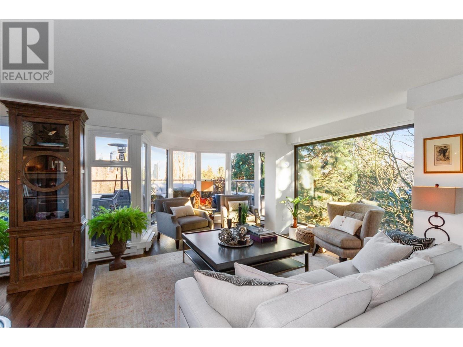 67 1425 LAMEY'S MILL ROAD