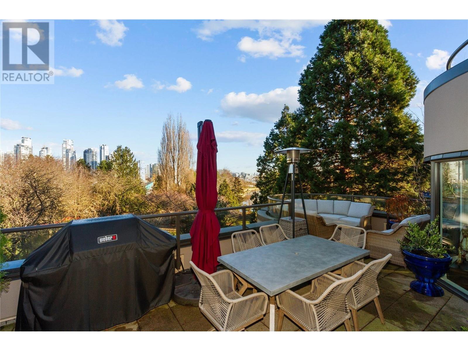 67 1425 LAMEY'S MILL ROAD