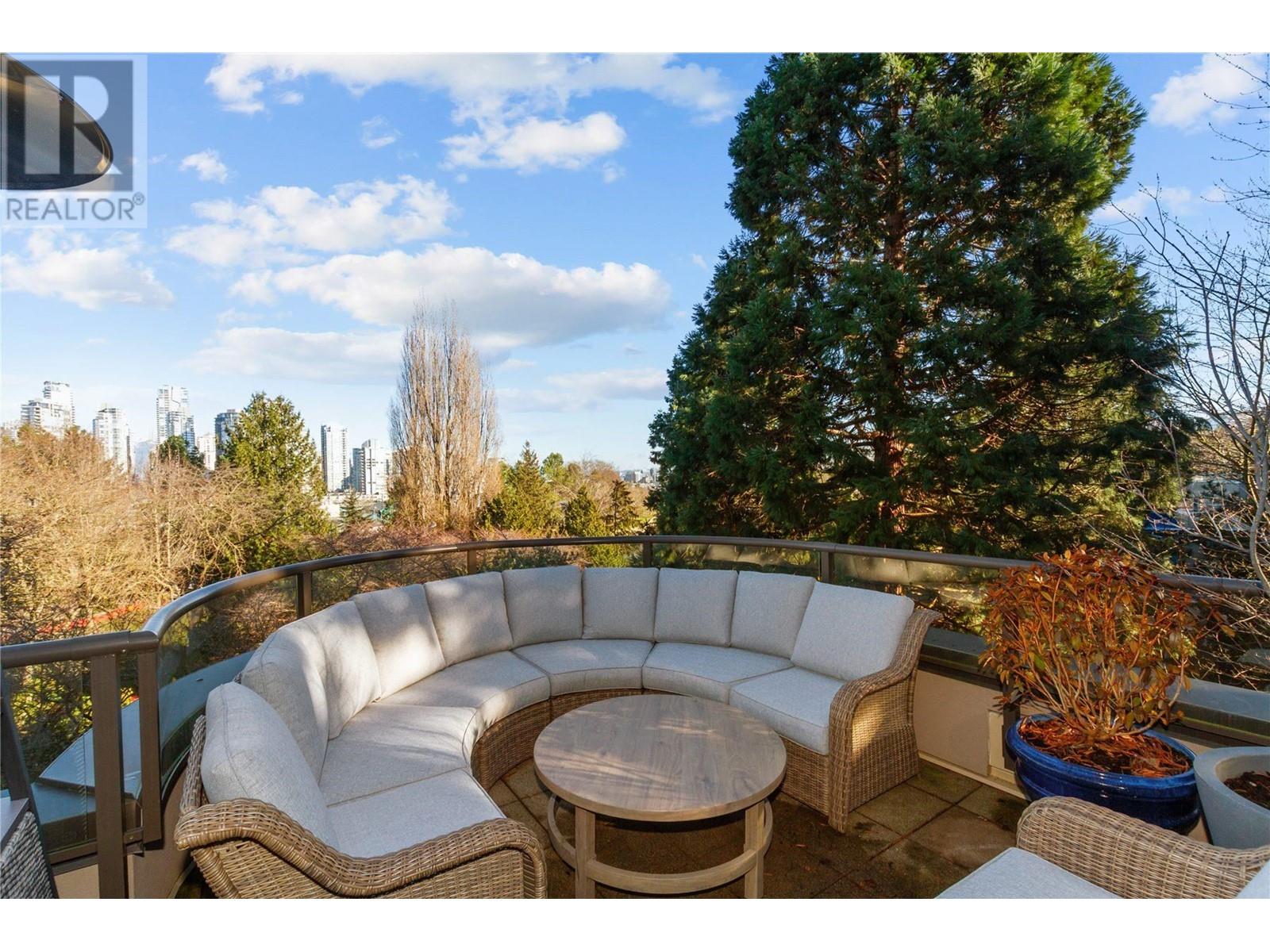 67 1425 LAMEY'S MILL ROAD