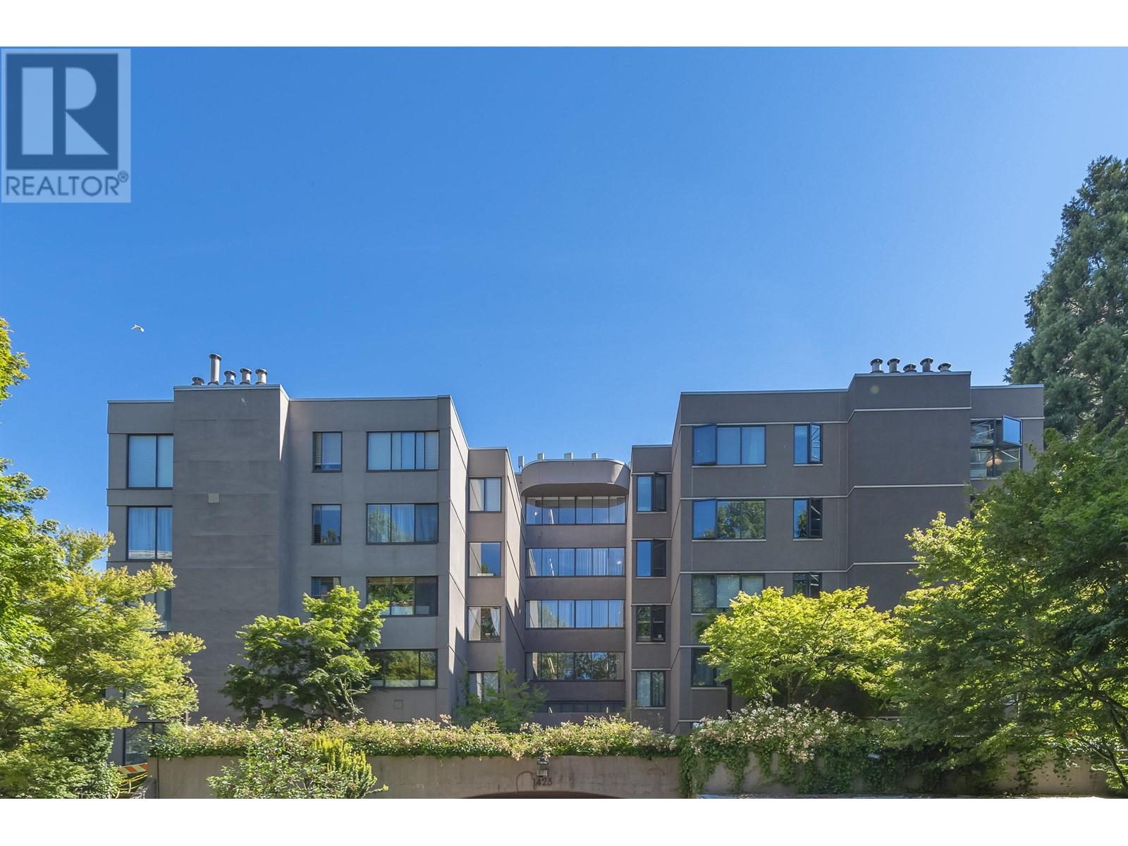 67 1425 LAMEY'S MILL ROAD