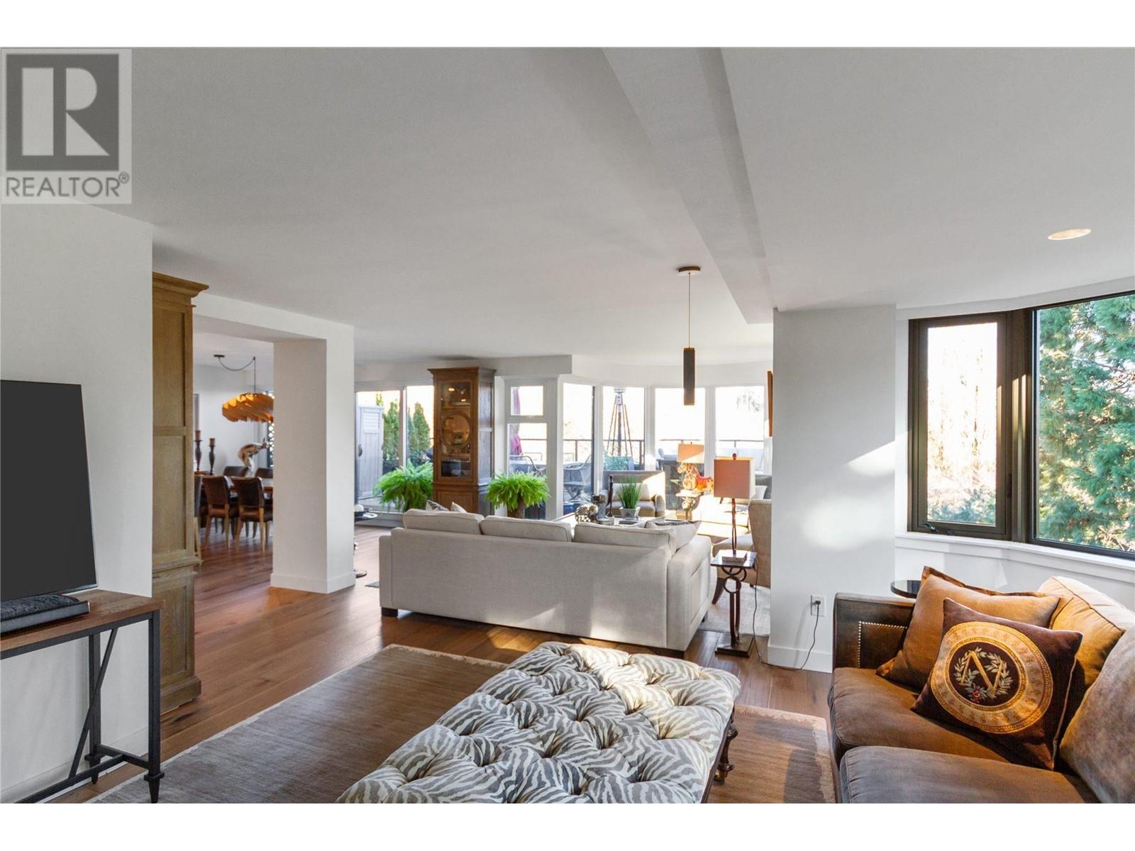 67 1425 LAMEY'S MILL ROAD