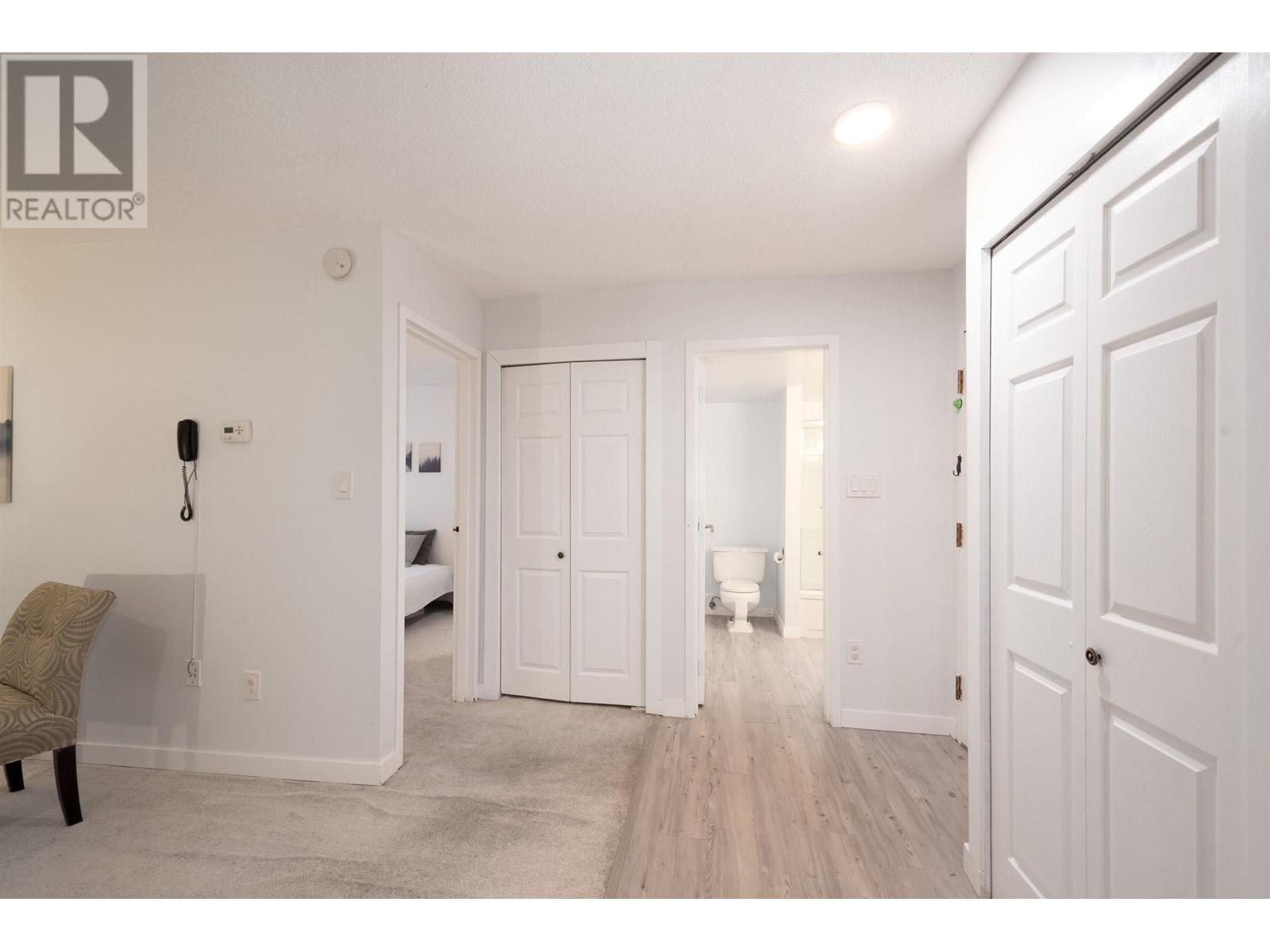 Listing Picture 23 of 35 : 222 1945 WOODWAY PLACE, Burnaby / 本拿比 - 魯藝地產 Yvonne Lu Group - MLS Medallion Club Member