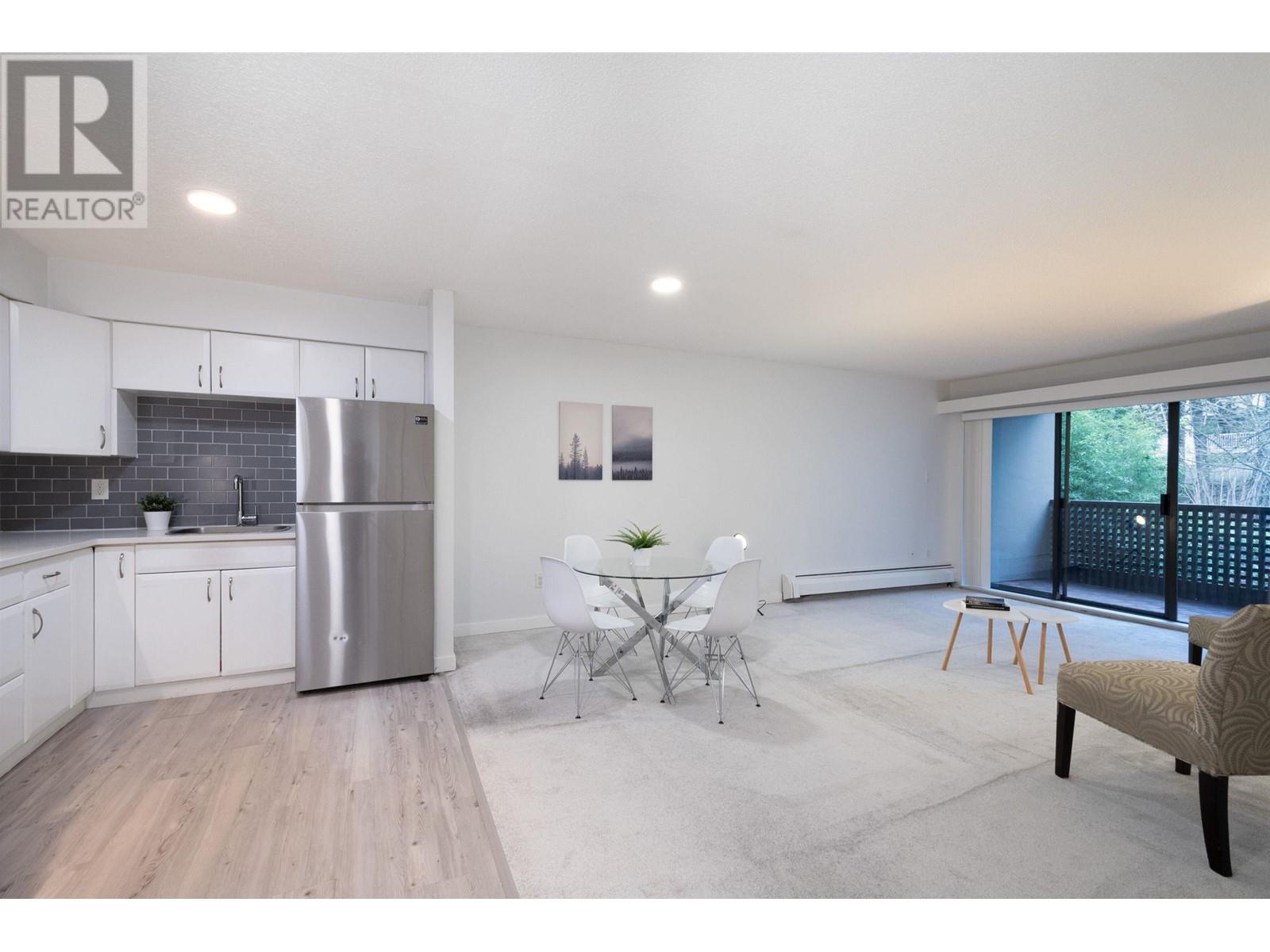 Listing Picture 15 of 35 : 222 1945 WOODWAY PLACE, Burnaby / 本拿比 - 魯藝地產 Yvonne Lu Group - MLS Medallion Club Member