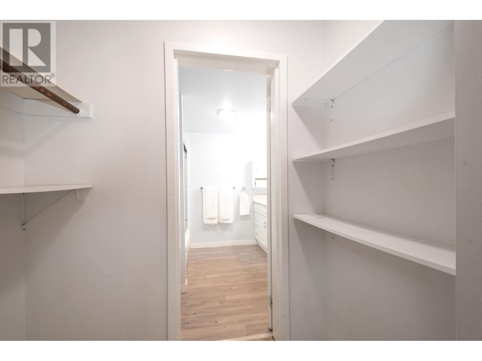 Listing Picture 32 of 35 : 222 1945 WOODWAY PLACE, Burnaby / 本拿比 - 魯藝地產 Yvonne Lu Group - MLS Medallion Club Member