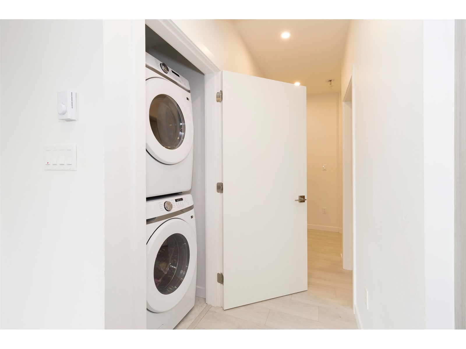 201 13838 108 Ave Avenue, Surrey, British Columbia  V3T 0T8 - Photo 10 - R2954459