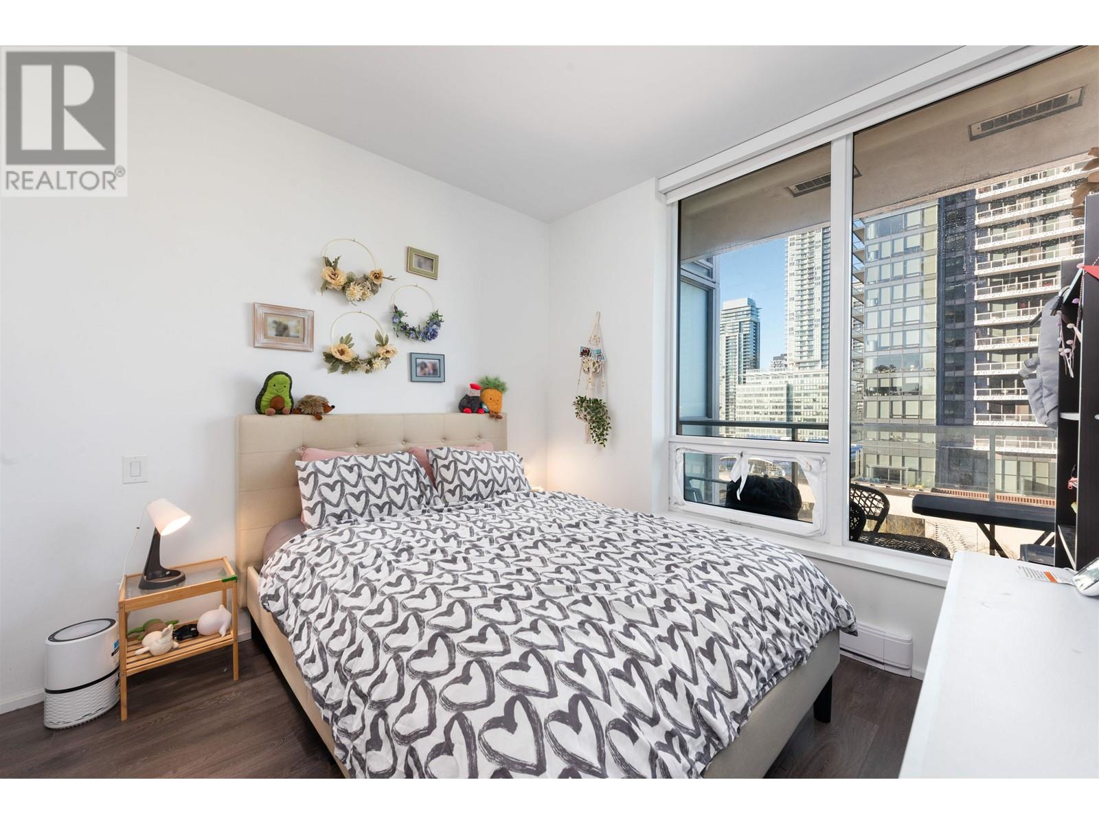 Listing Picture 12 of 28 : 606 4650 BRENTWOOD BOULEVARD, Burnaby / 本拿比 - 魯藝地產 Yvonne Lu Group - MLS Medallion Club Member