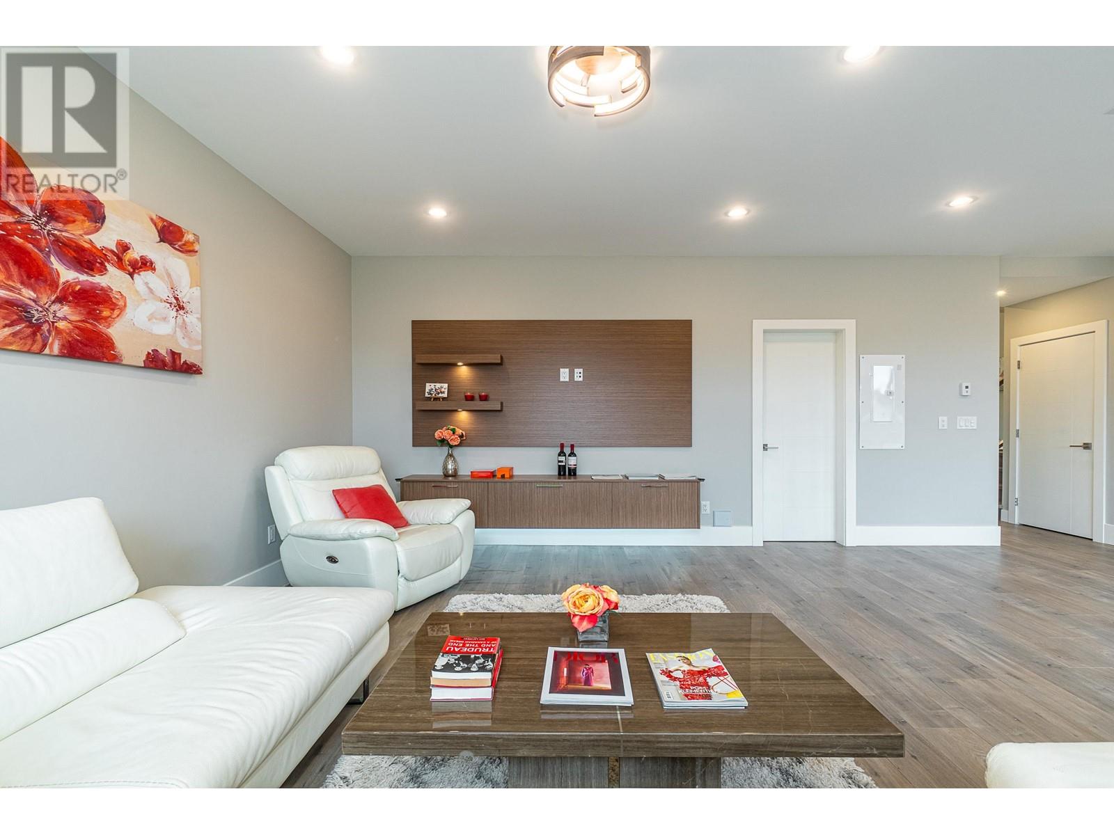 7948 12th Avenue, Burnaby, British Columbia  V3N 2K7 - Photo 19 - R2963182