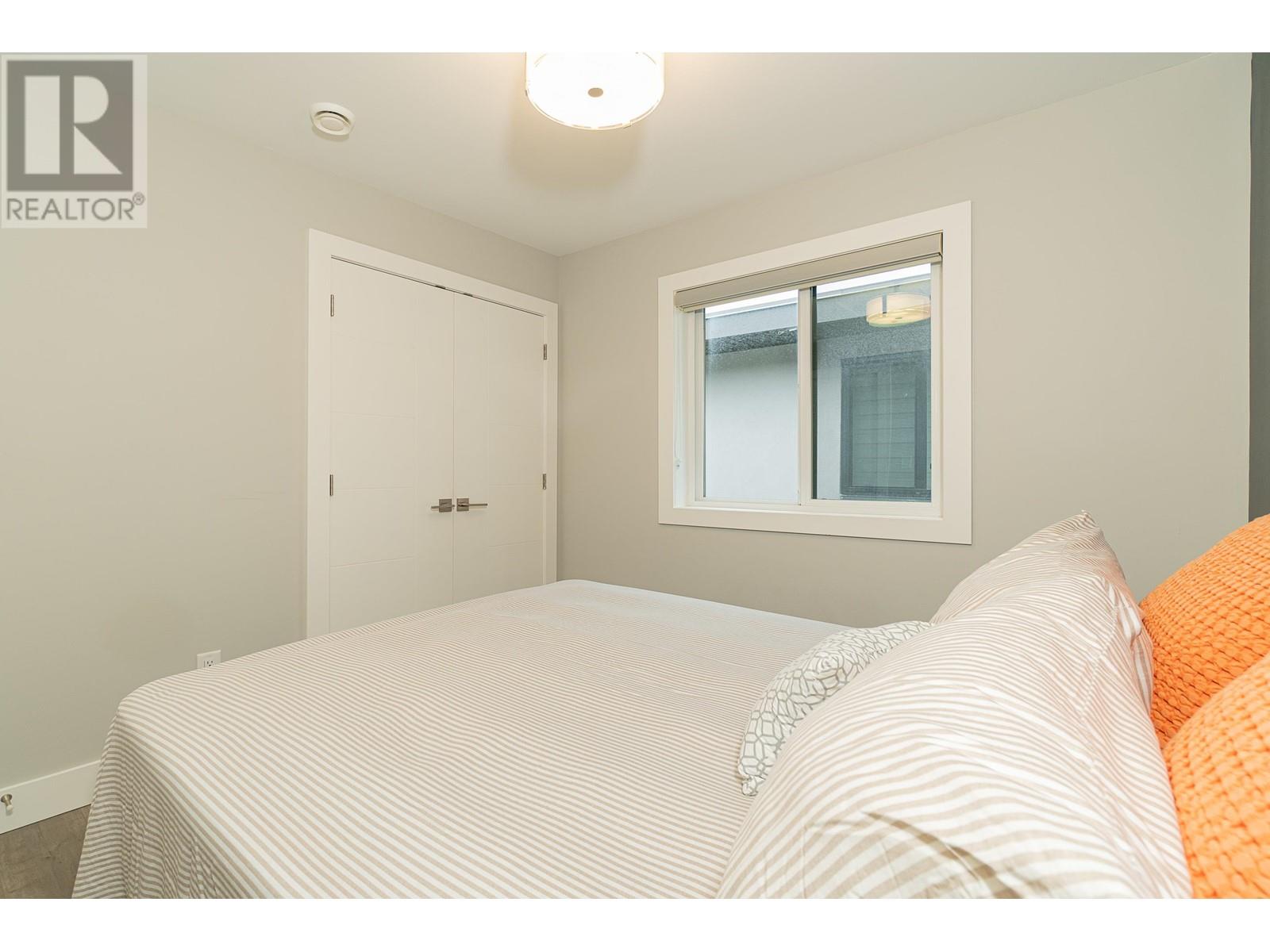 7948 12th Avenue, Burnaby, British Columbia  V3N 2K7 - Photo 28 - R2963182