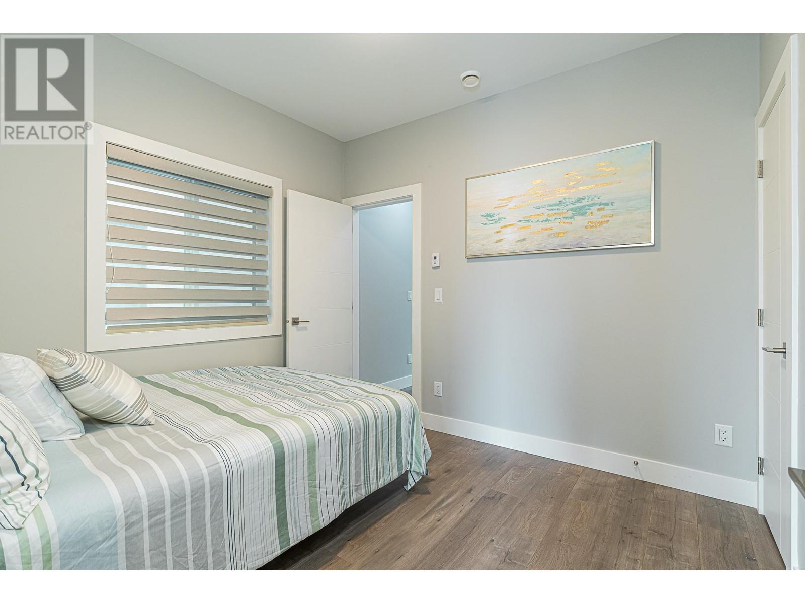 7948 12th Avenue, Burnaby, British Columbia  V3N 2K7 - Photo 32 - R2963182