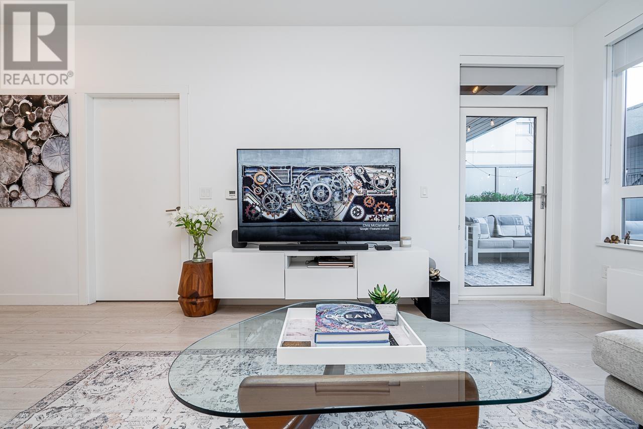 202 711 W 14th Street, North Vancouver, British Columbia  V7M 3E8 - Photo 11 - R2963200
