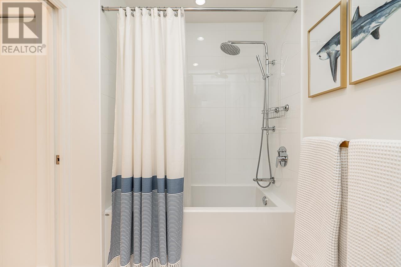 202 711 W 14th Street, North Vancouver, British Columbia  V7M 3E8 - Photo 18 - R2963200