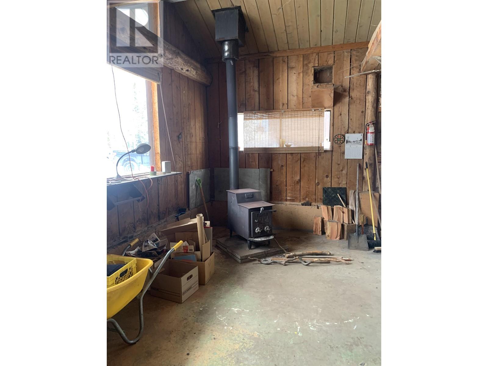 2547 Mamquam Road, Squamish, British Columbia  V0N 1T0 - Photo 10 - R2963193