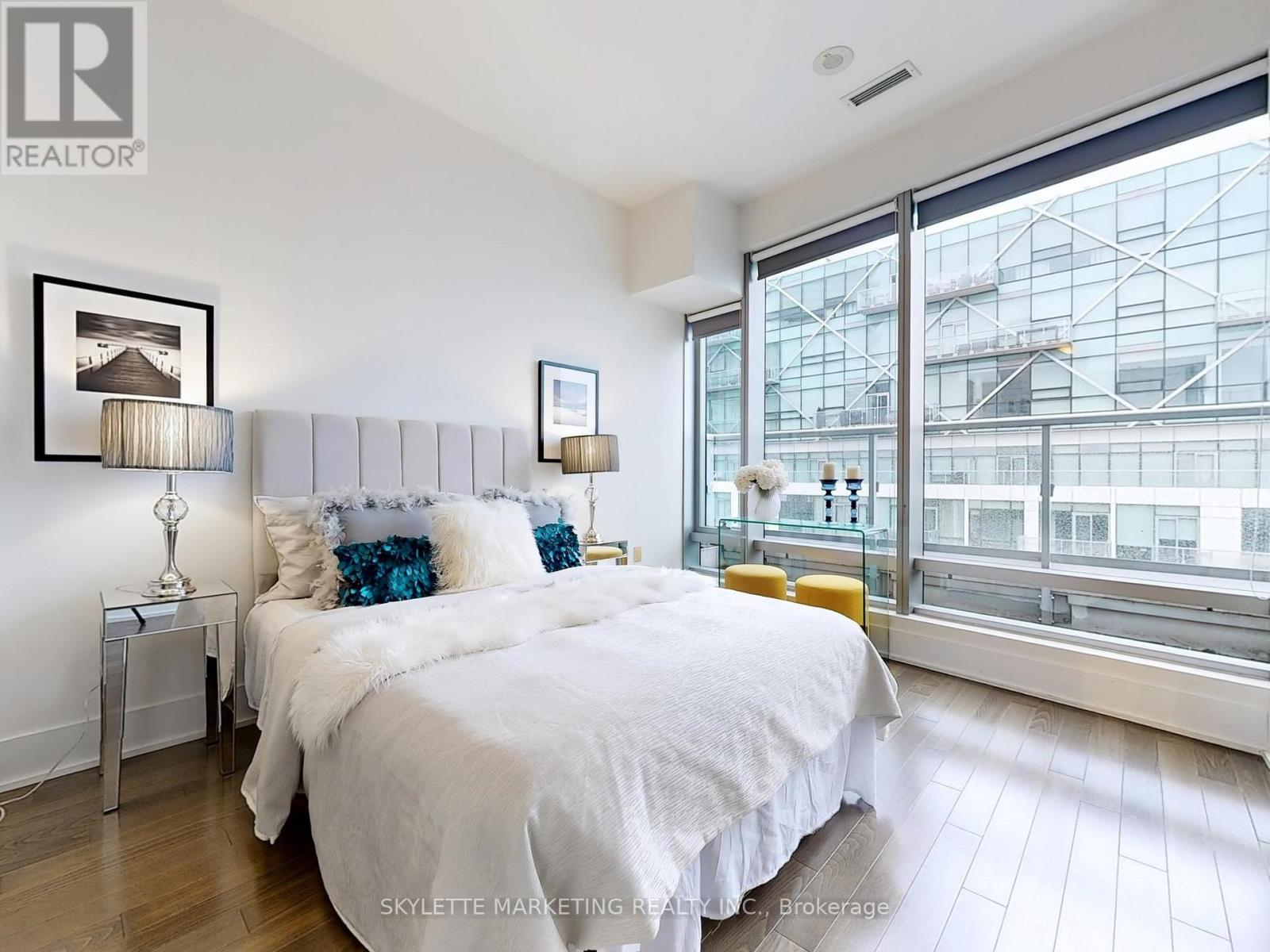 Property at 1113 - 39 QUEENS QUAY E image 4