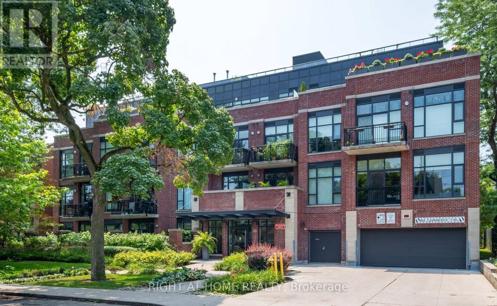 217 - 66 Kippendavie Avenue, Toronto, Ontario  M4L 0A4 - Photo 1 - E11954388