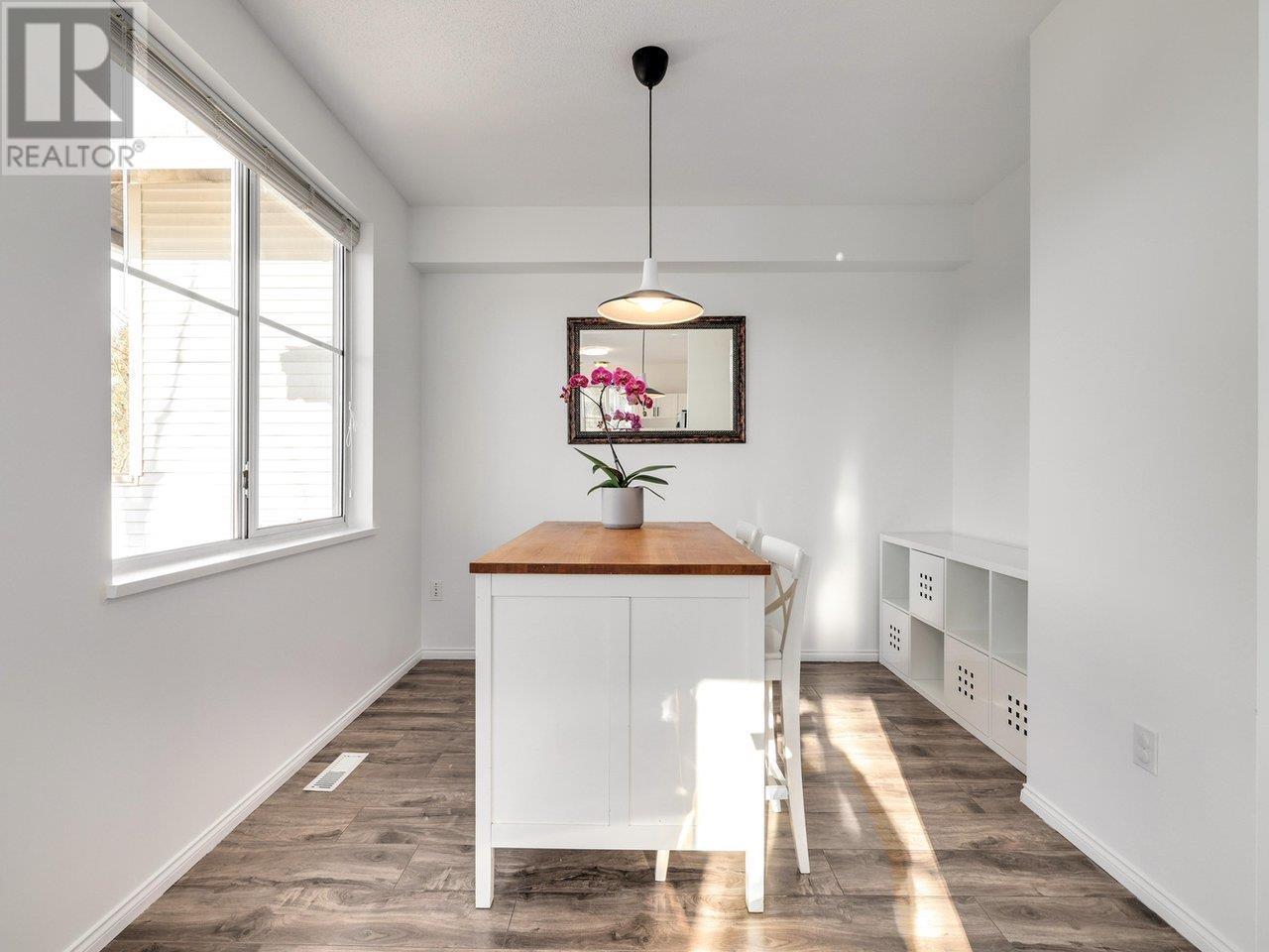 Listing Picture 9 of 33 : 74 6588 BARNARD DRIVE, Richmond / 烈治文 - 魯藝地產 Yvonne Lu Group - MLS Medallion Club Member