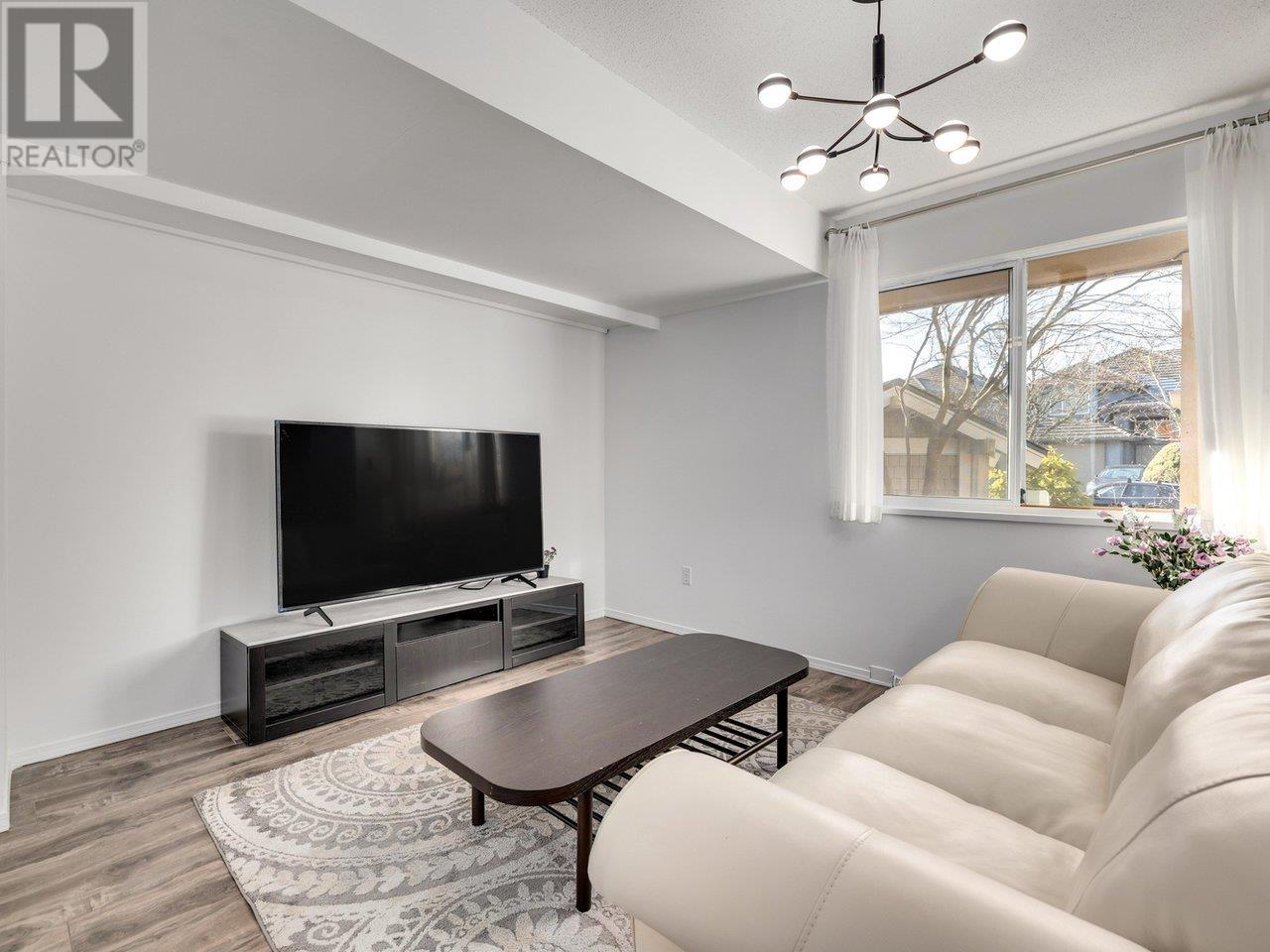 Listing Picture 19 of 33 : 74 6588 BARNARD DRIVE, Richmond / 烈治文 - 魯藝地產 Yvonne Lu Group - MLS Medallion Club Member