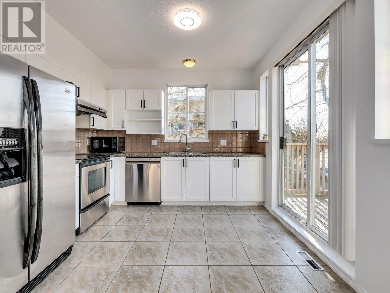 Listing Picture 7 of 33 : 74 6588 BARNARD DRIVE, Richmond / 烈治文 - 魯藝地產 Yvonne Lu Group - MLS Medallion Club Member
