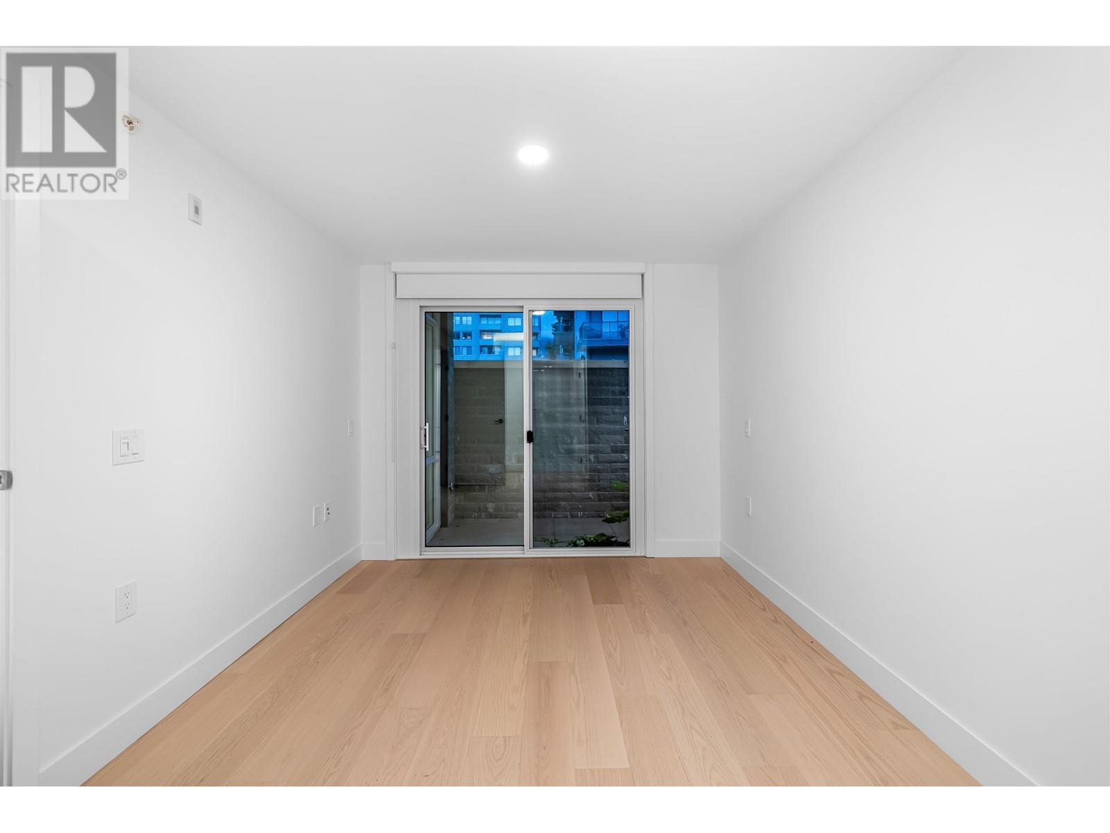 204 1331 Marine Drive, West Vancouver, British Columbia  V7T 1B6 - Photo 10 - R2963211