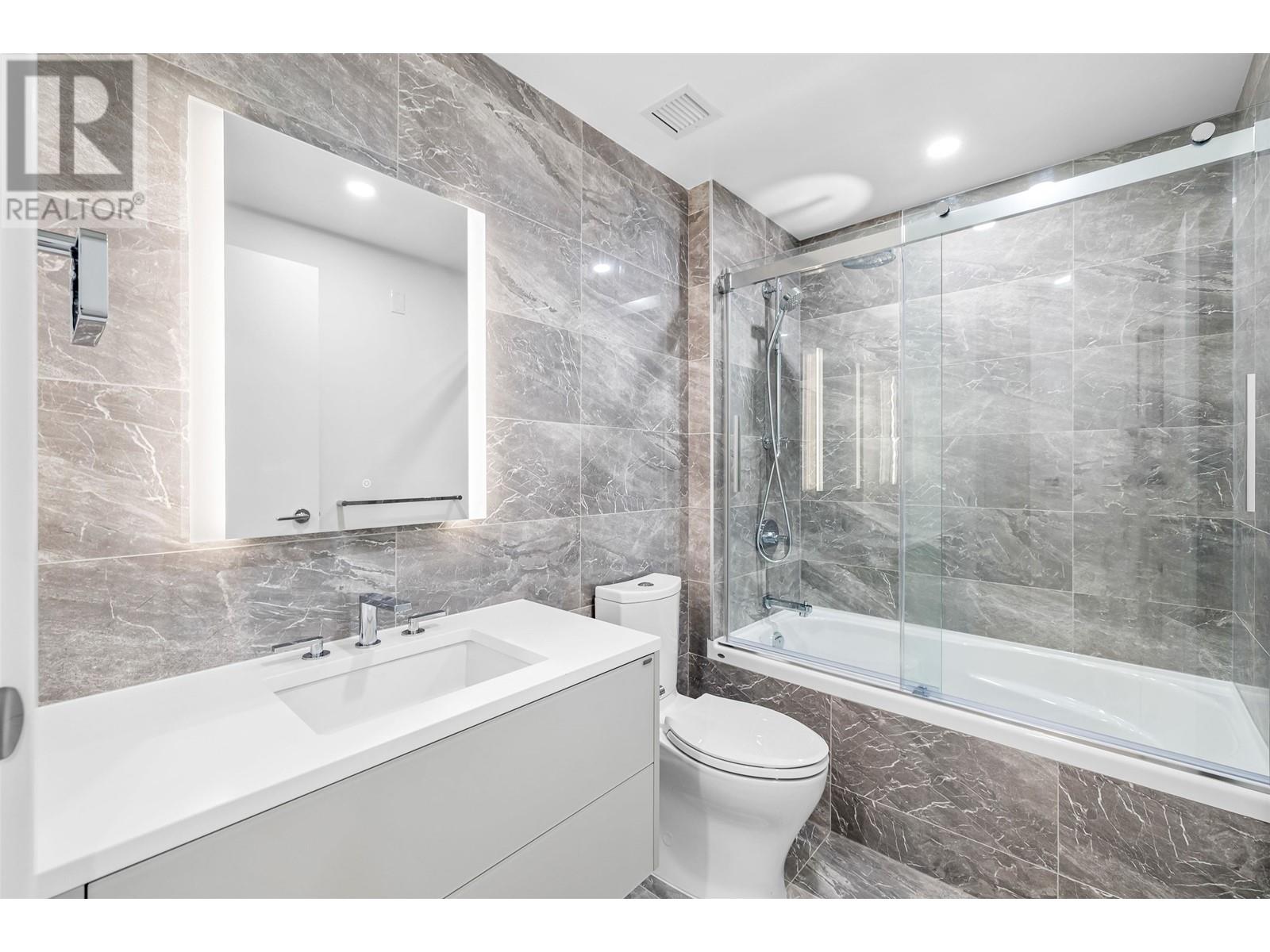 204 1331 Marine Drive, West Vancouver, British Columbia  V7T 1B6 - Photo 14 - R2963211