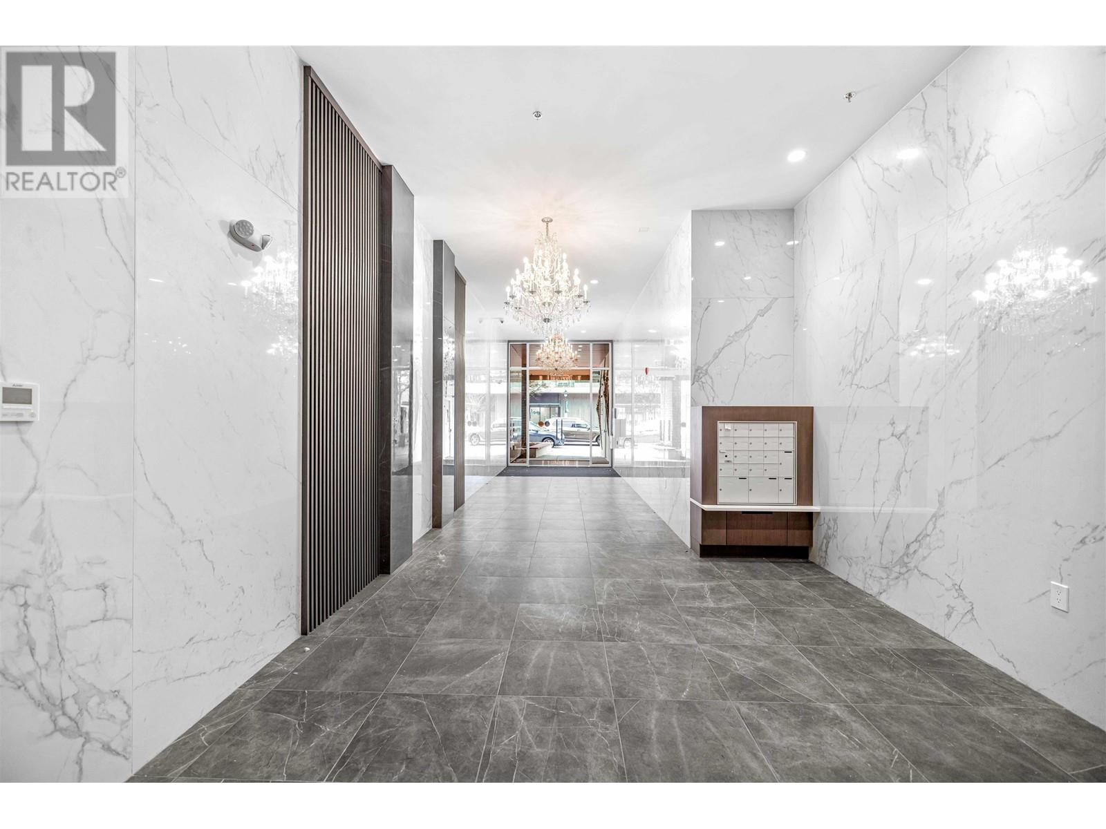 204 1331 Marine Drive, West Vancouver, British Columbia  V7T 1B6 - Photo 5 - R2963211