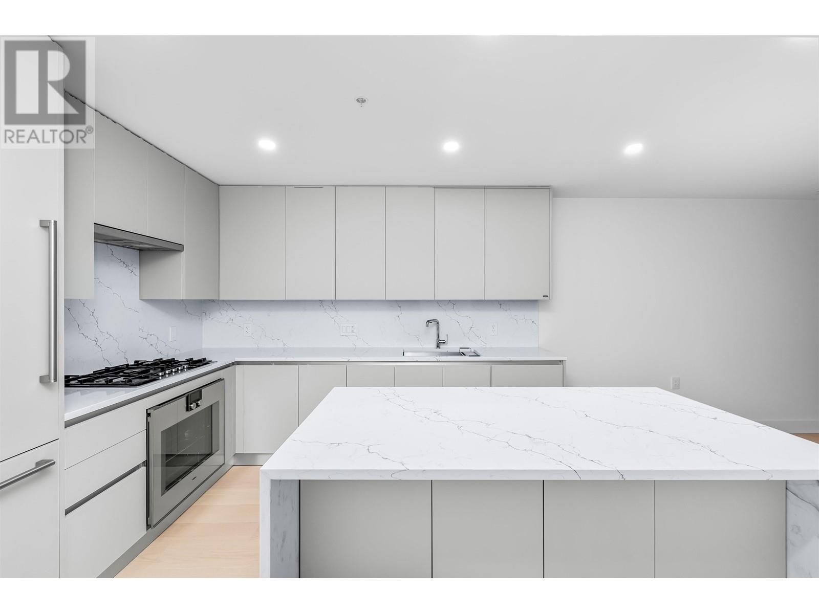 204 1331 Marine Drive, West Vancouver, British Columbia  V7T 1B6 - Photo 7 - R2963211