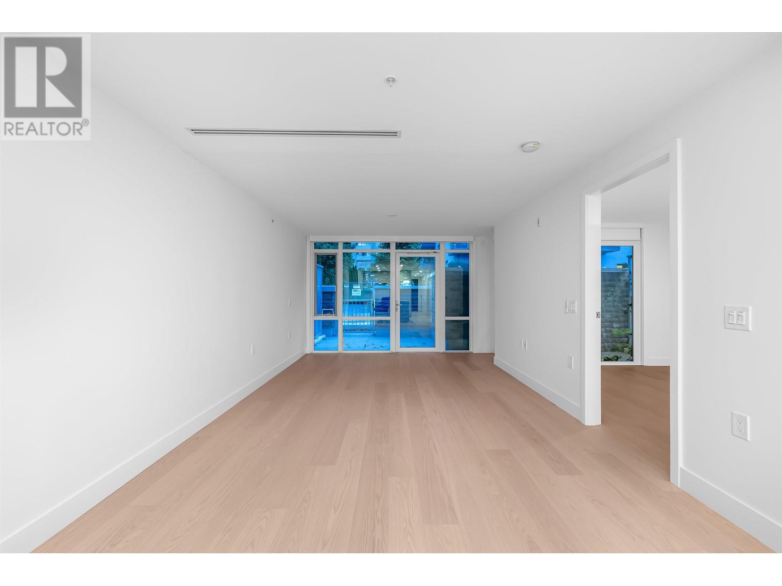 204 1331 Marine Drive, West Vancouver, British Columbia  V7T 1B6 - Photo 9 - R2963211