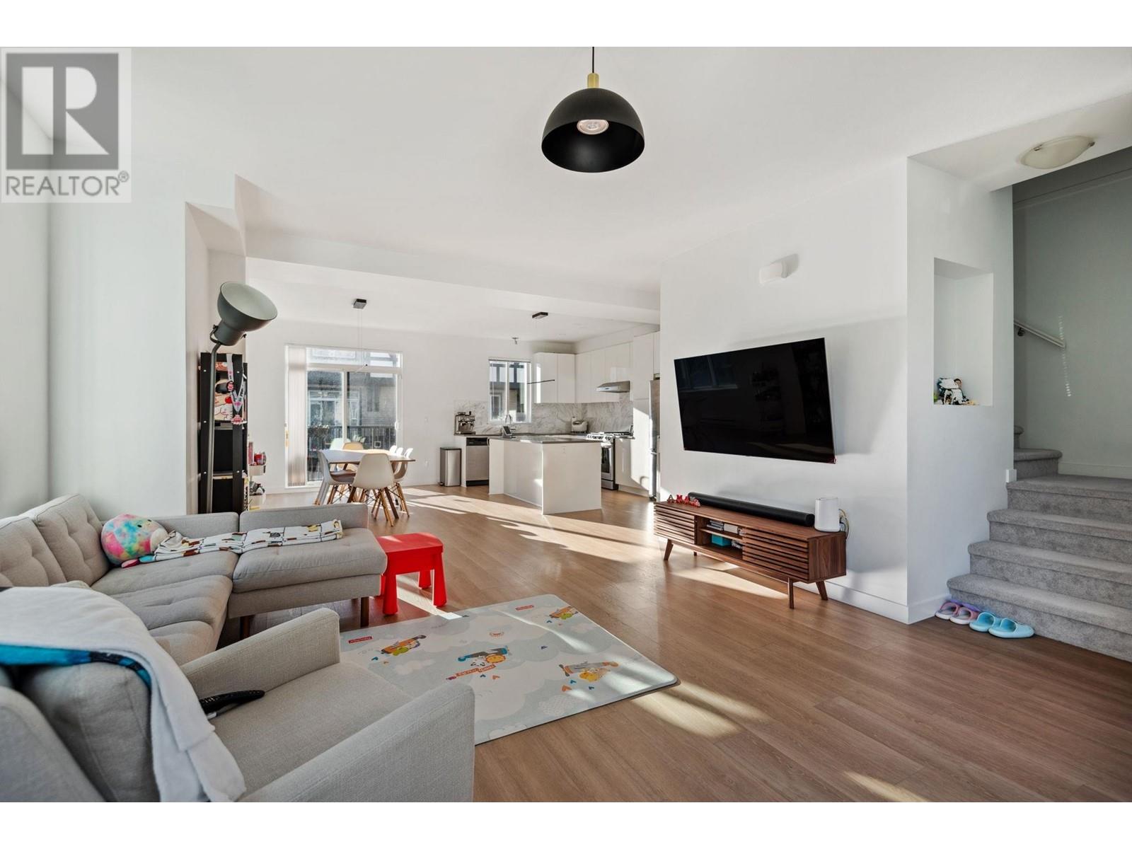 Listing Picture 5 of 20 : 8 9728 ALEXANDRA ROAD, Richmond / 烈治文 - 魯藝地產 Yvonne Lu Group - MLS Medallion Club Member