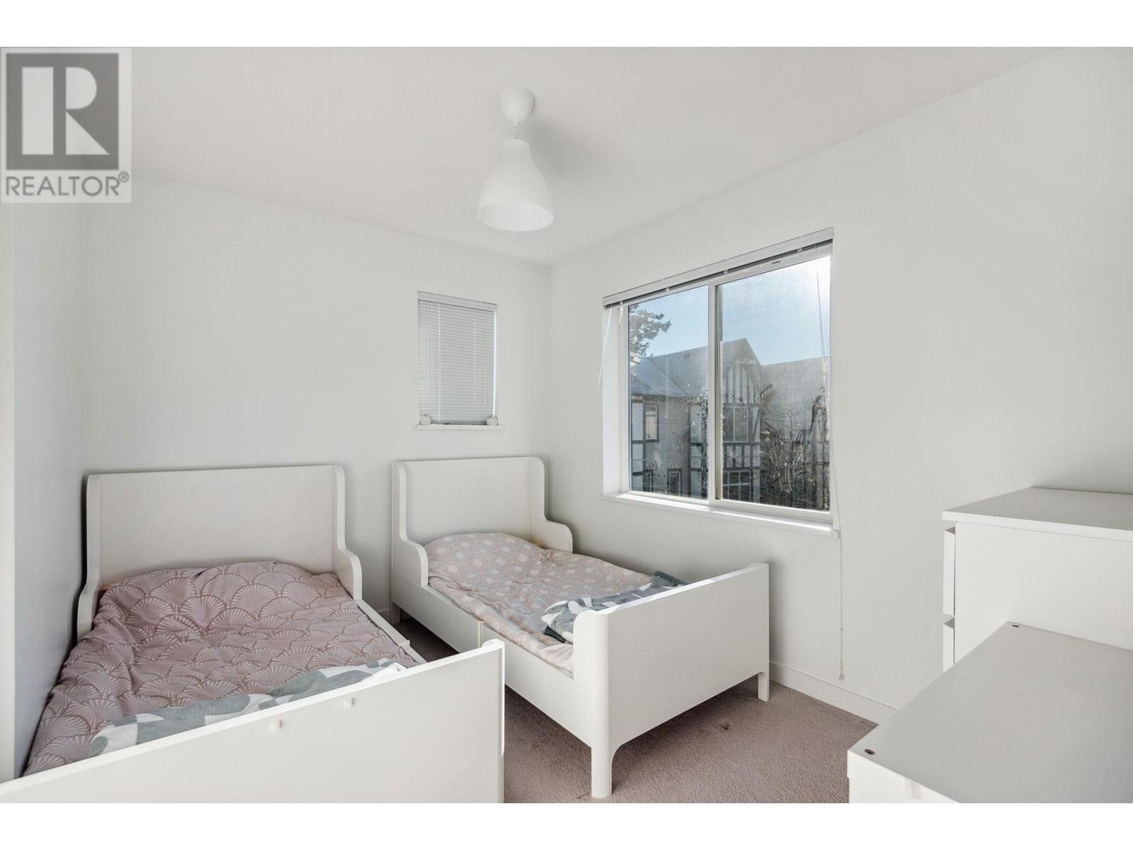 Listing Picture 12 of 20 : 8 9728 ALEXANDRA ROAD, Richmond / 烈治文 - 魯藝地產 Yvonne Lu Group - MLS Medallion Club Member