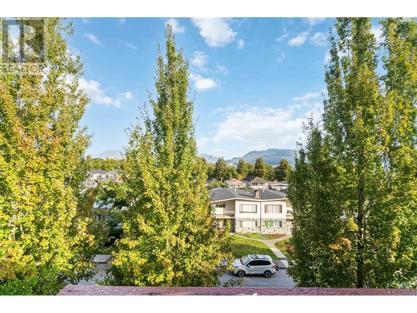 Listing Picture 23 of 37 : 401 4272 ALBERT STREET, Burnaby / 本拿比 - 魯藝地產 Yvonne Lu Group - MLS Medallion Club Member