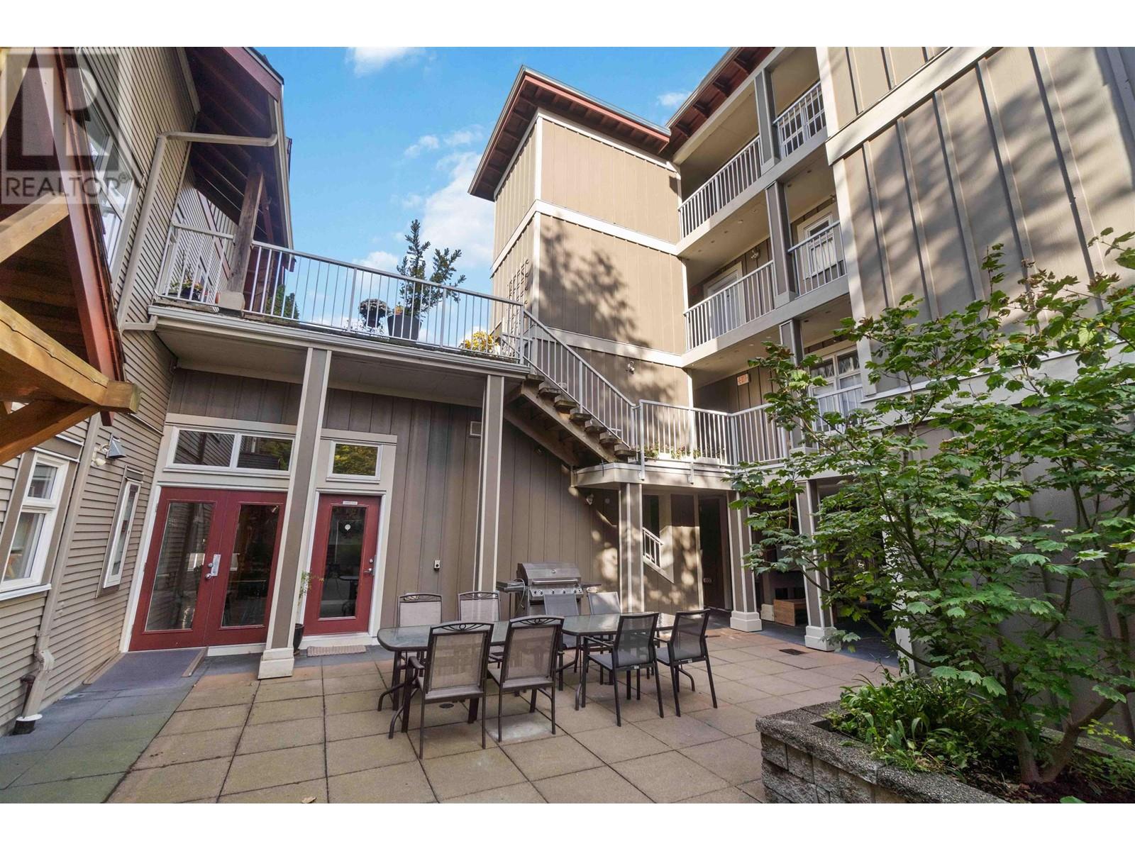 Listing Picture 29 of 37 : 401 4272 ALBERT STREET, Burnaby / 本拿比 - 魯藝地產 Yvonne Lu Group - MLS Medallion Club Member