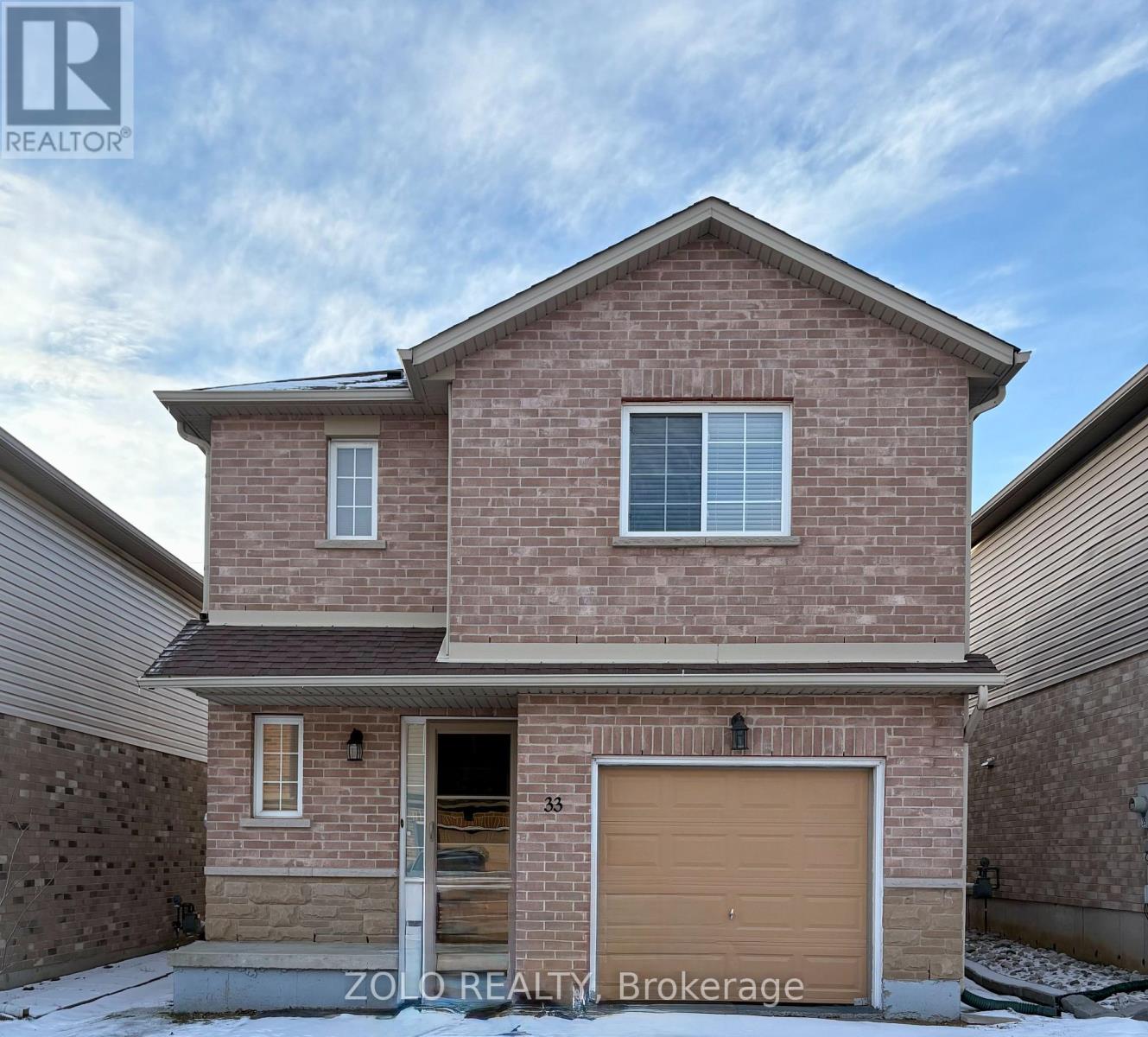 33 VENNIO LANE, Hamilton, Ontario