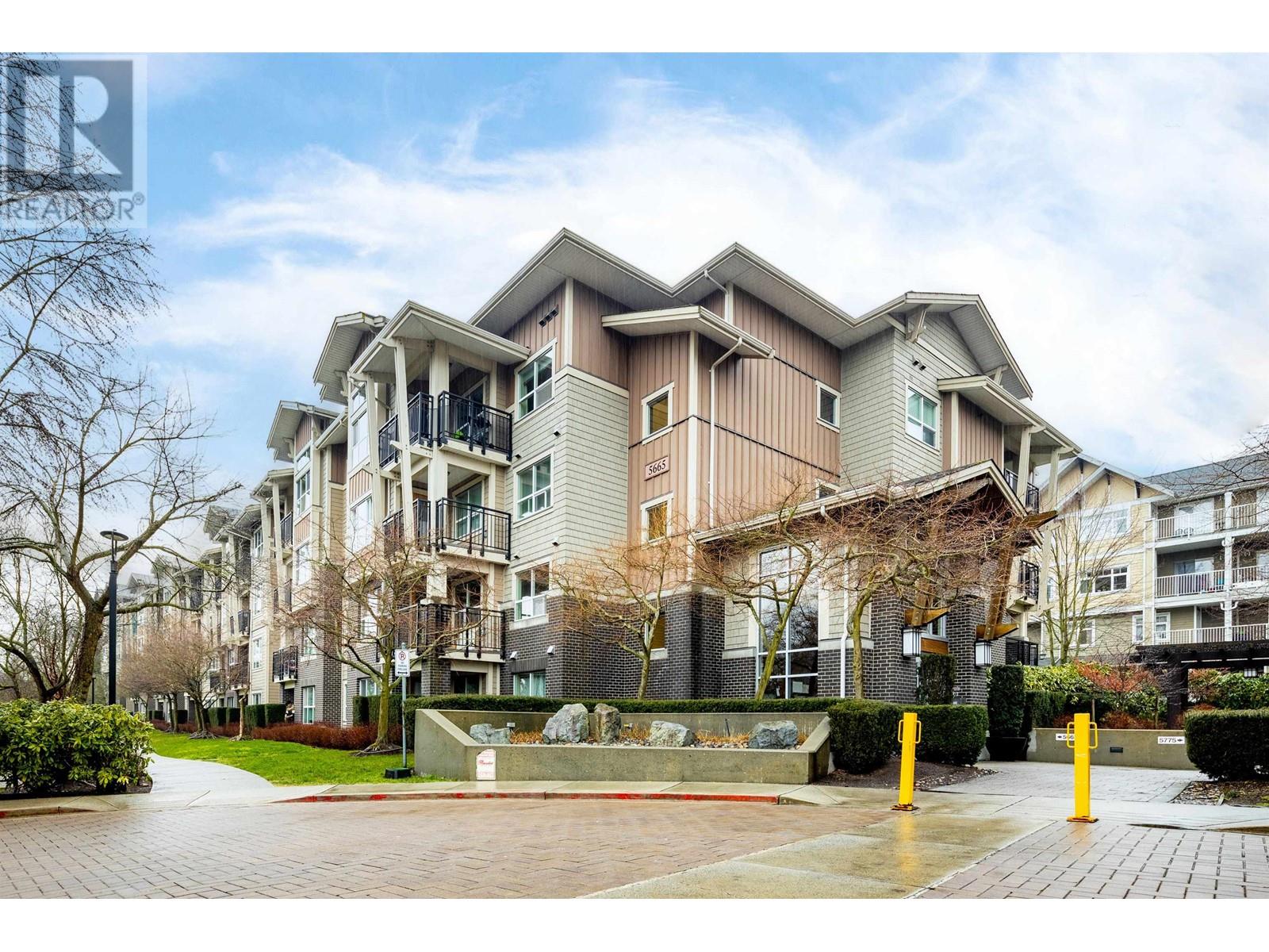 307 5665 Irmin Street, Burnaby, British Columbia  V5J 0C4 - Photo 1 - R2959417