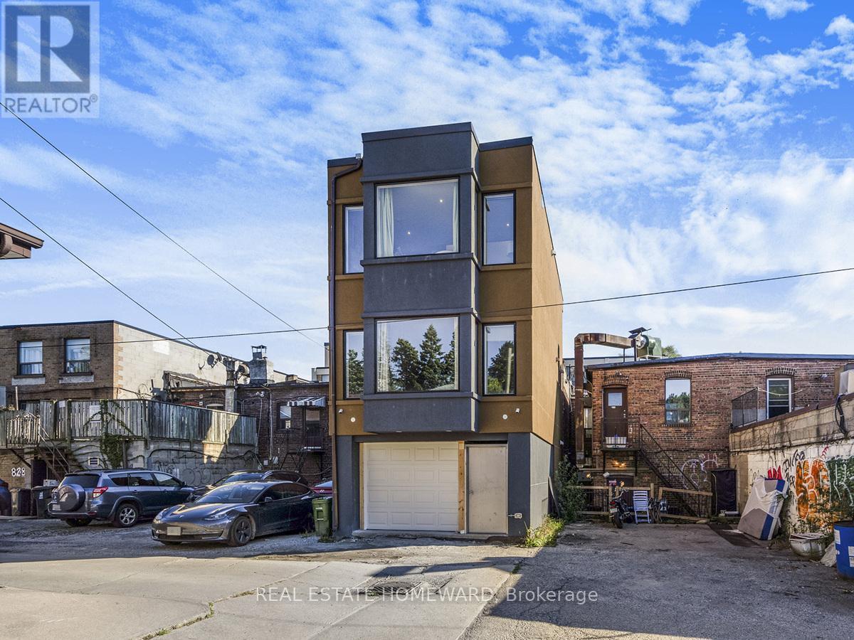 820 Danforth Avenue, Toronto (Danforth), Ontario  M4J 1L6 - Photo 2 - E11954490