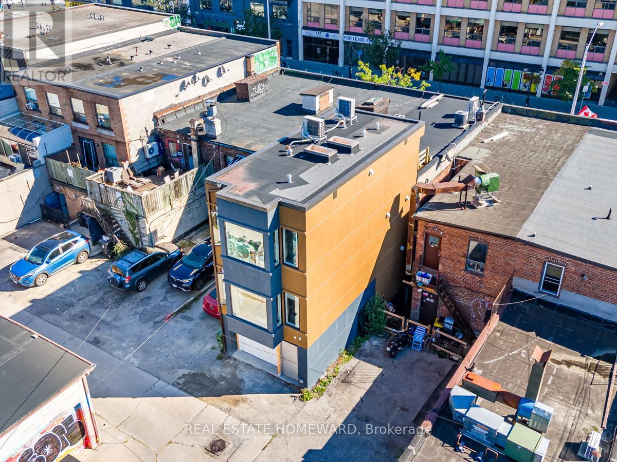 820 Danforth Avenue, Toronto (Danforth), Ontario  M4J 1L6 - Photo 3 - E11954494