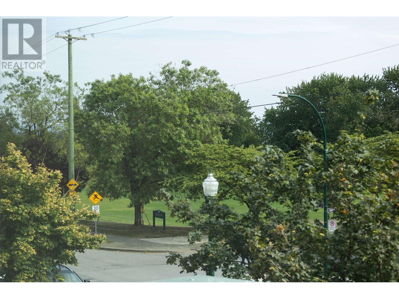 Listing Picture 27 of 39 : 202 477 W 59TH AVENUE, Vancouver / 溫哥華 - 魯藝地產 Yvonne Lu Group - MLS Medallion Club Member