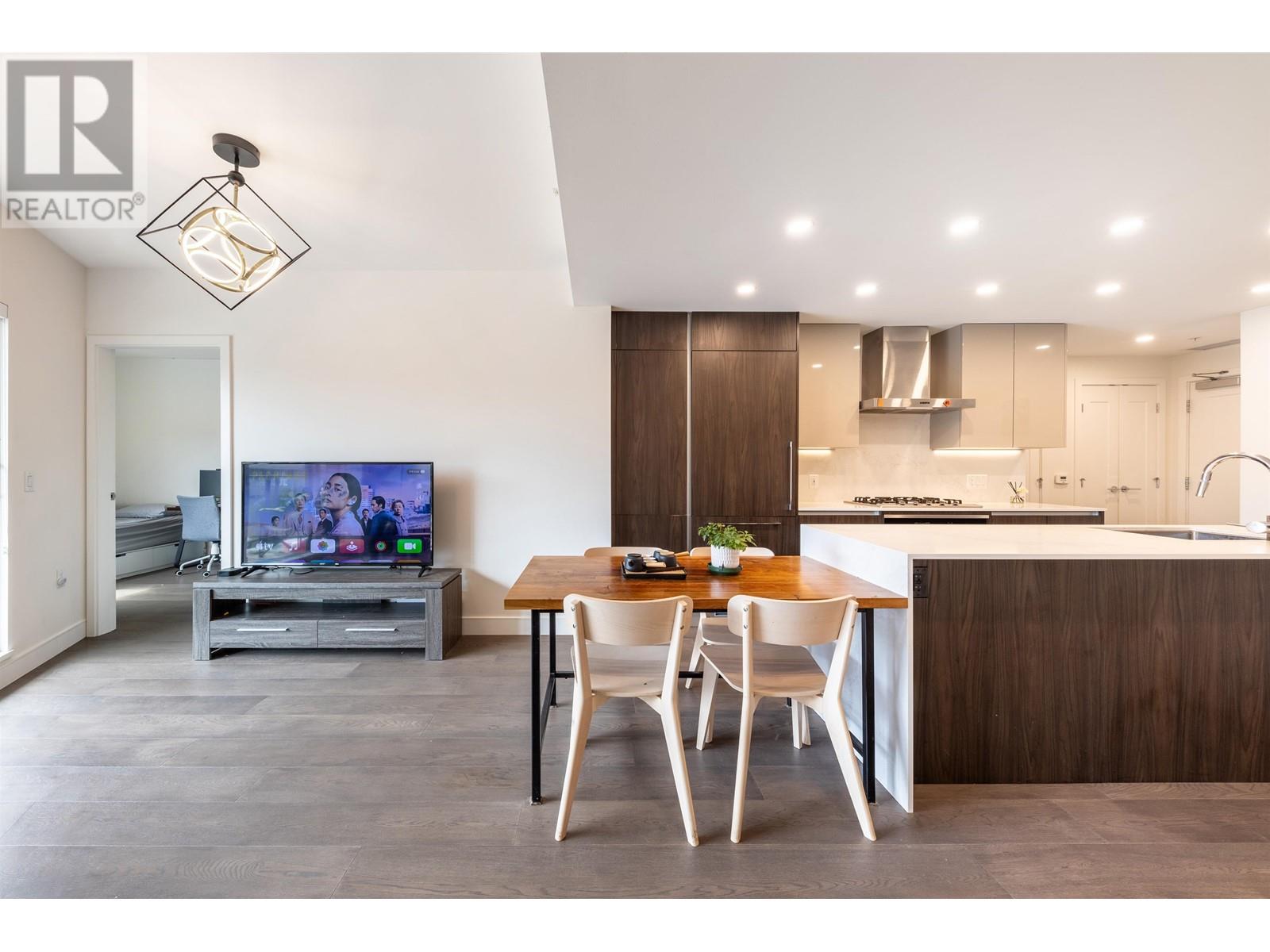 Listing Picture 8 of 39 : 202 477 W 59TH AVENUE, Vancouver / 溫哥華 - 魯藝地產 Yvonne Lu Group - MLS Medallion Club Member