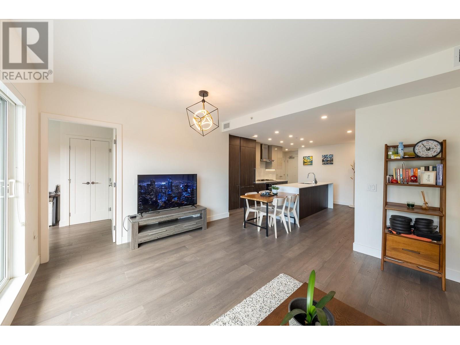 Listing Picture 13 of 39 : 202 477 W 59TH AVENUE, Vancouver / 溫哥華 - 魯藝地產 Yvonne Lu Group - MLS Medallion Club Member