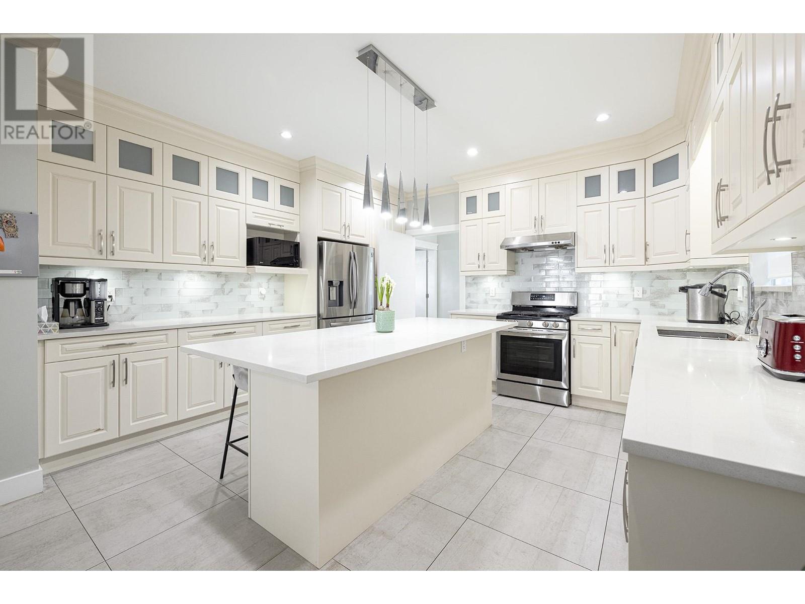 6057 Leibly Avenue, Burnaby, British Columbia  V5E 3C7 - Photo 9 - R2962816